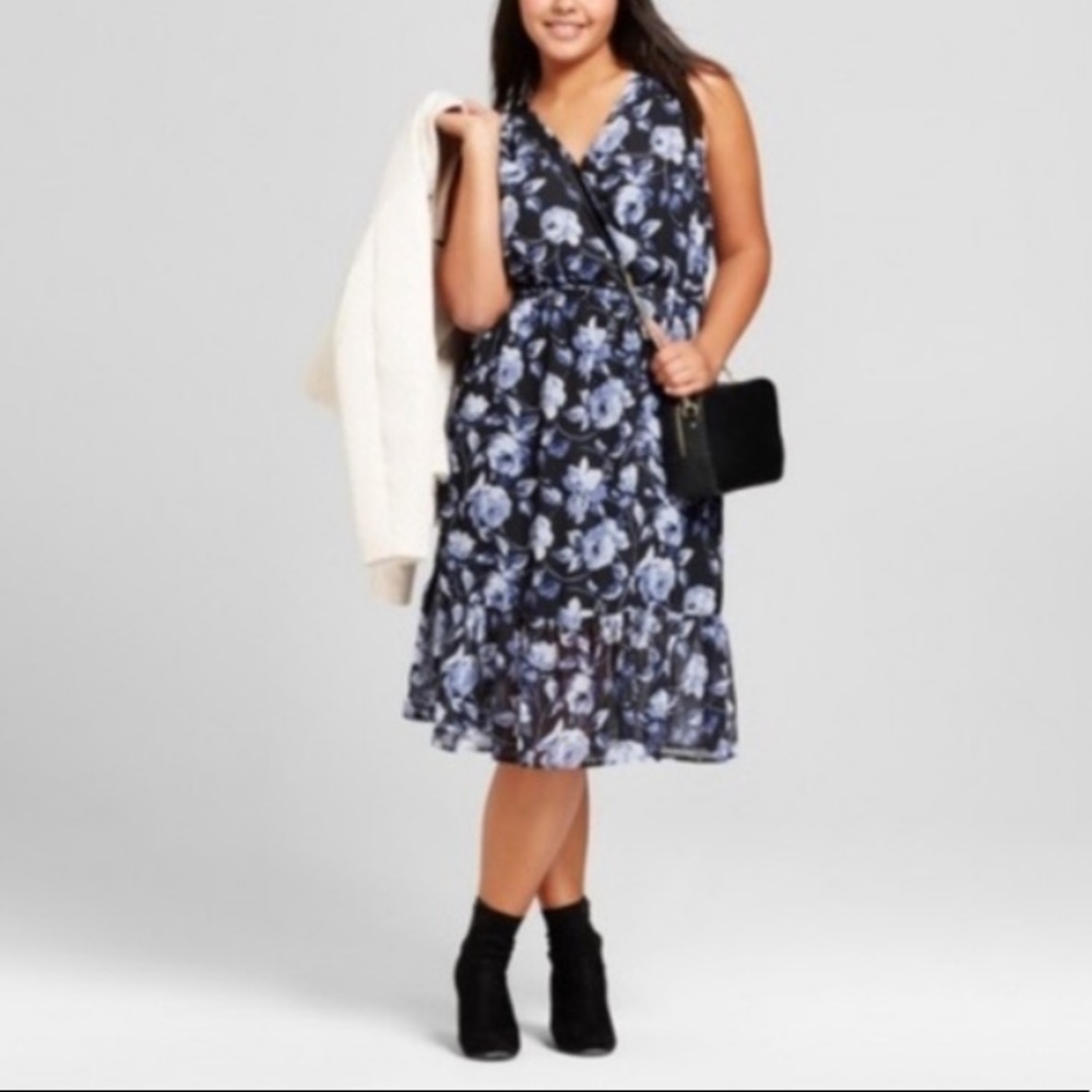 A New Day Blue floral chiffon V-neck midi dress size M